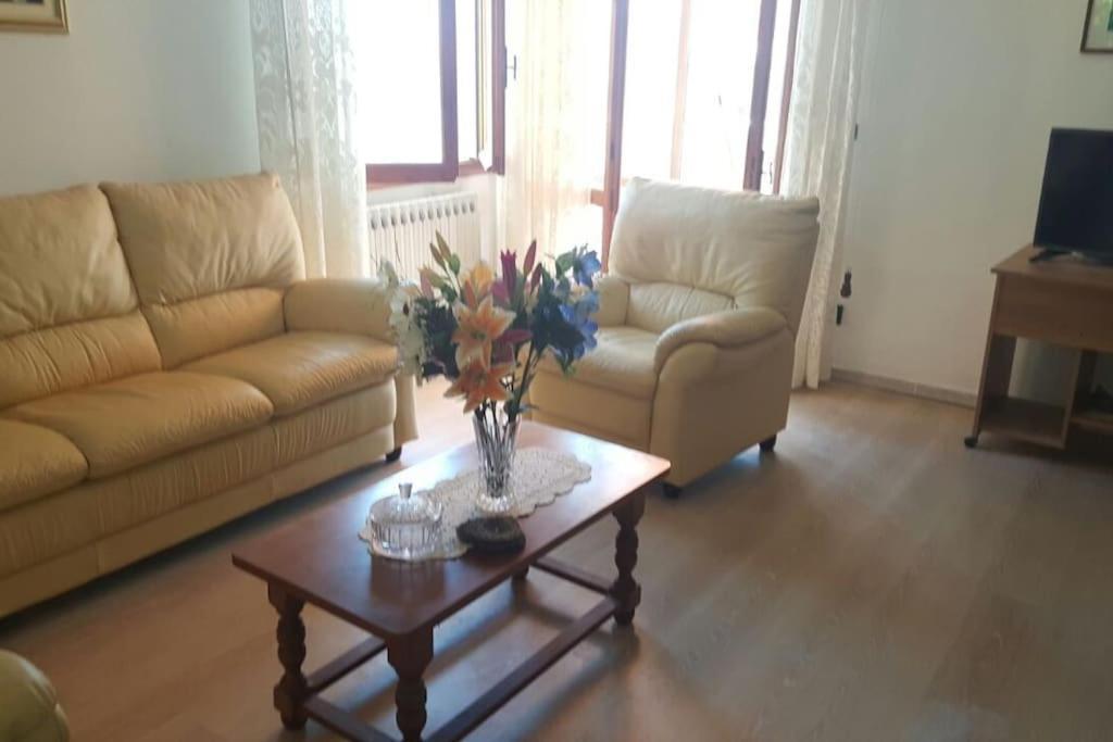 Casa Mariella ซานโลเรนโซ อัลมาเร ภายนอก รูปภาพ
